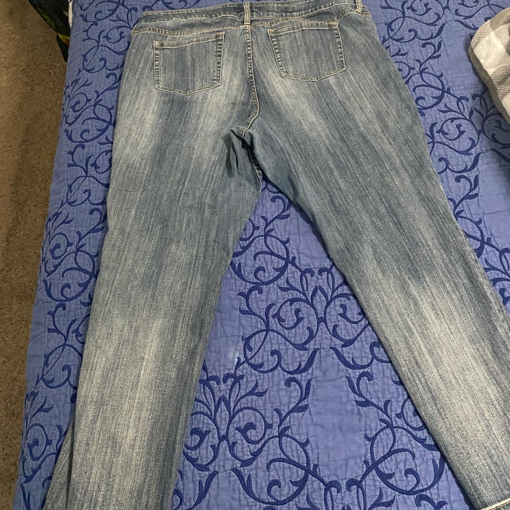 Jeans - Picture 3 of 4